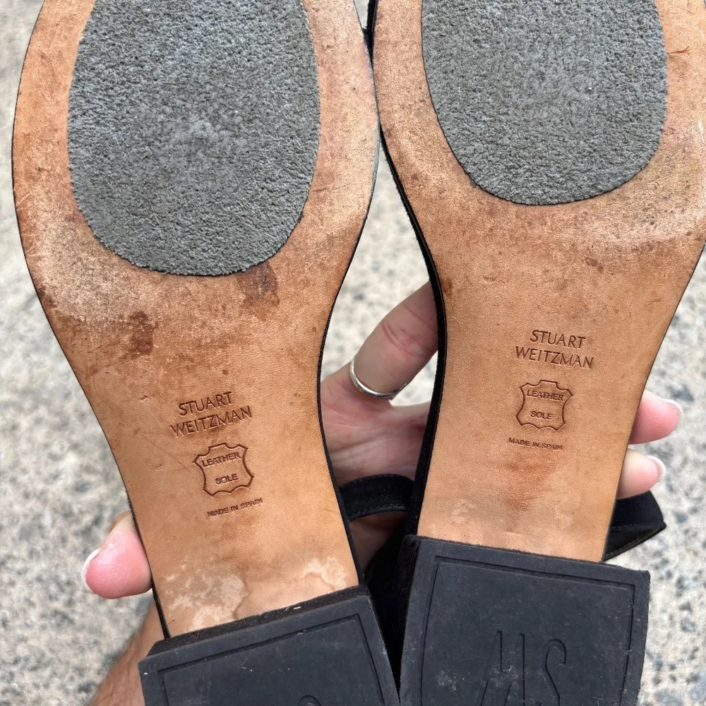 Stuart Weitzman Short Heels, Black Velvet - Picture 4 of 4